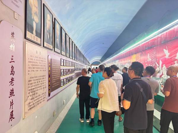 https://www.pzhu.edu.cn/__local/D/8C/F7/47DA43777EBC4281DD6E5000759_DB579A6F_197EB.jpg