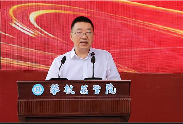 https://www.pzhu.edu.cn/__local/2/BB/0B/491AB0E4682D4FA48DC59A309D8_9A2E8F01_77806.jpg